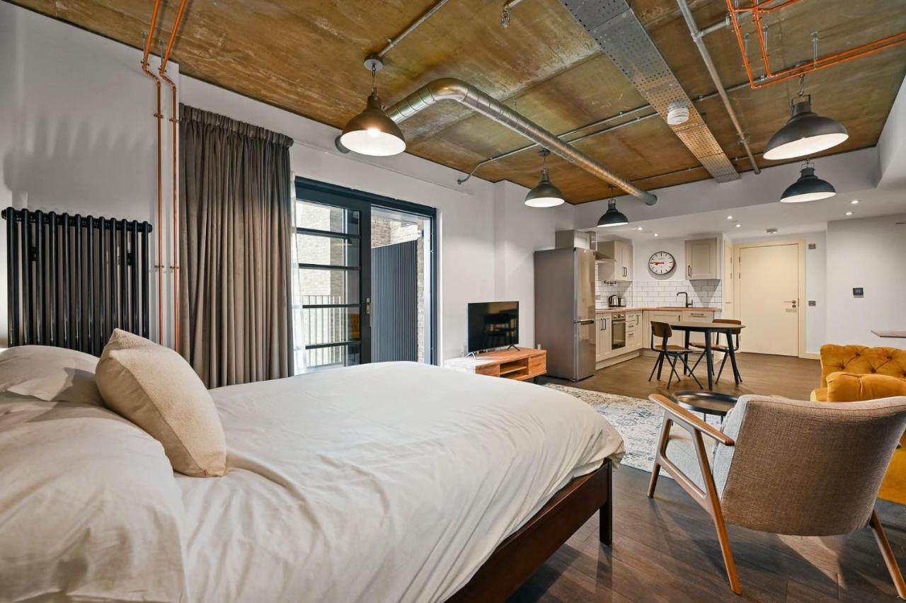 Modern And Chic Apartments At Ferrum Near Wembley Park ロンドン エクステリア 写真